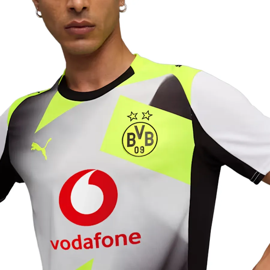 Imagen 2 de 4 de Camiseta Puma alternativa Borussia Dortmund 25/26-AMARILLO FLUOR/GRIS/NEGRO