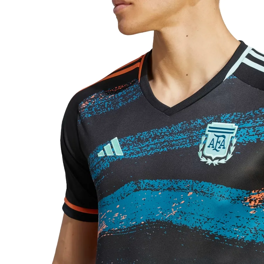Imagen 6 de 8 de Camiseta adidas Alternativa De La Selección Argentina-NEGRO/TURQUESA/NARANJA