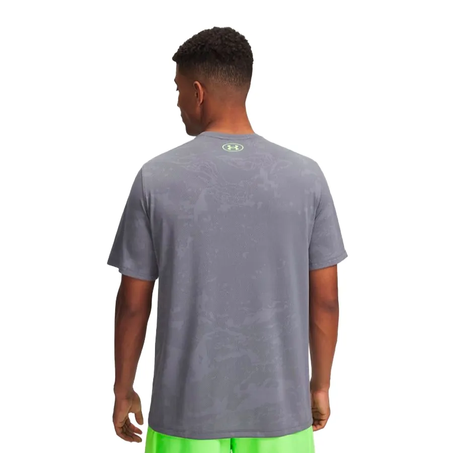 Imagen 1 de 3 de Remera Under Armour Tech Vent Jacquard-GRIS