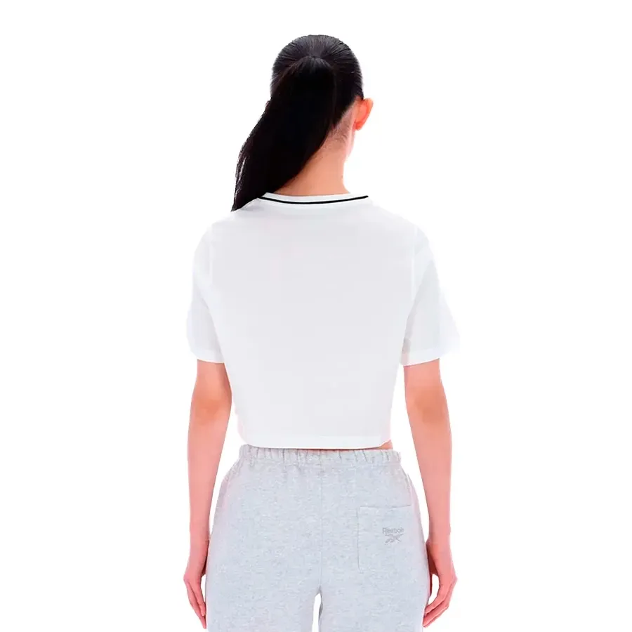 Imagen 1 de 6 de Remera Reebok Blakely Crew-BLANCO