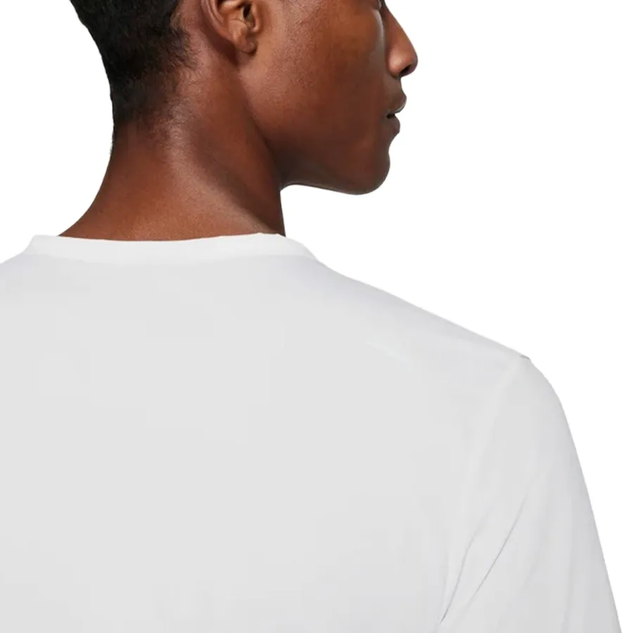 Imagen 3 de 5 de Remera Nike Dri-FIT Rise 365-BLANCO