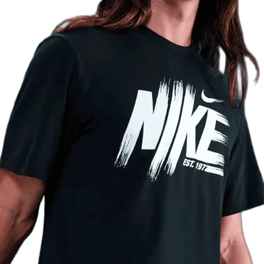Imagen 2 de 4 de Remera Nike Hyverse-NEGRO