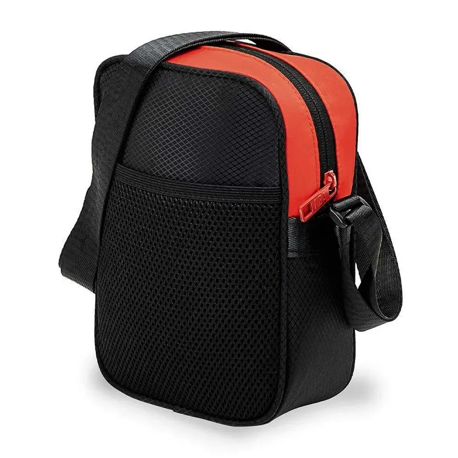 Imagen 1 de 2 de Bandolera Nba Bulls-NEGRO/ROJO