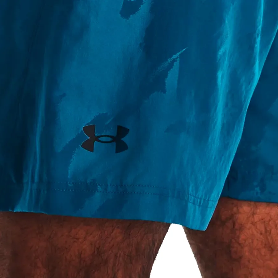 Imagen 2 de 4 de Shorts Under Armour Woven Emboss-AZUL
