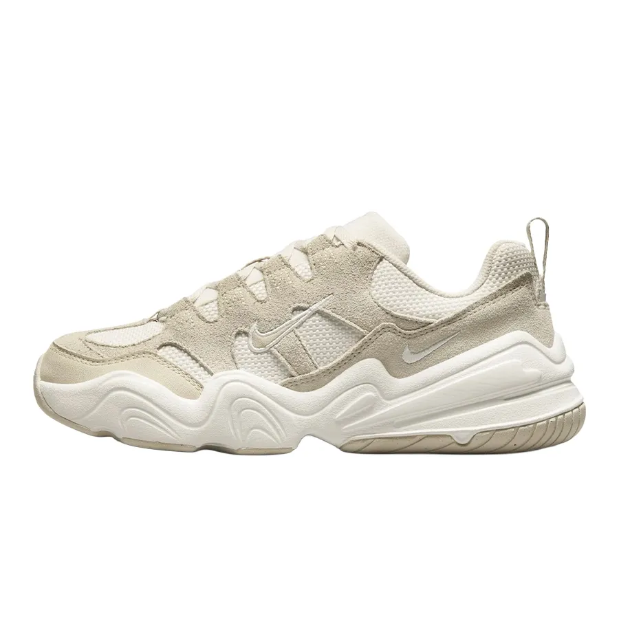 Imagen 2 de 8 de Zapatillas Nike Tech Hera-HUESO