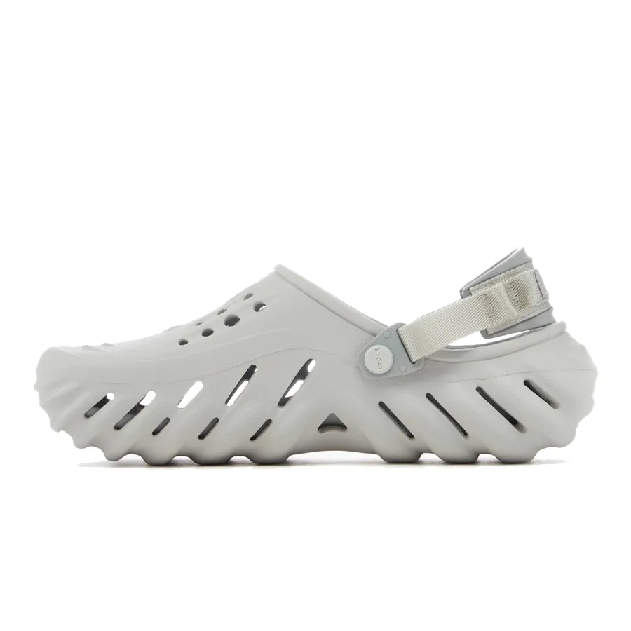 Imagen 1 de 7 de Sandalias Crocs Echo Clog-GRIS