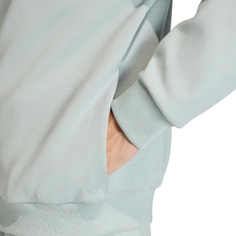 Imagen 4 de 5 de Campera adidas Soft Lux-AERO