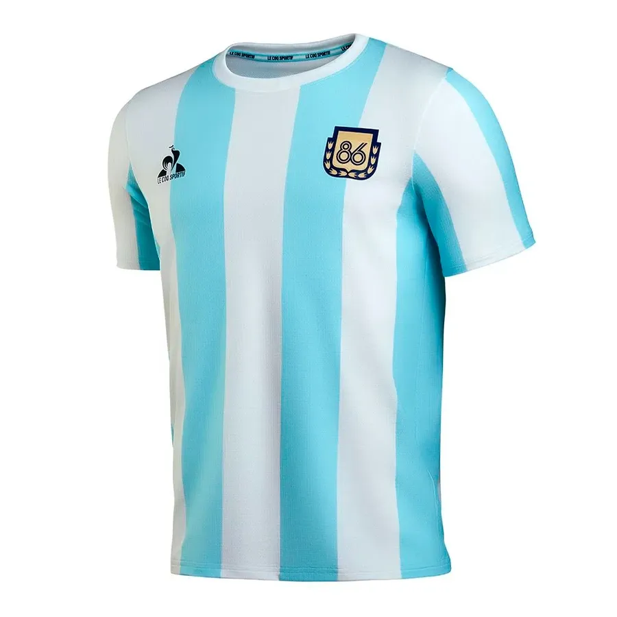 Imagen 2 de 7 de Camiseta Le Coq Sportif Titular Homenaje 86 Argentina-CELESTE/BLANCO