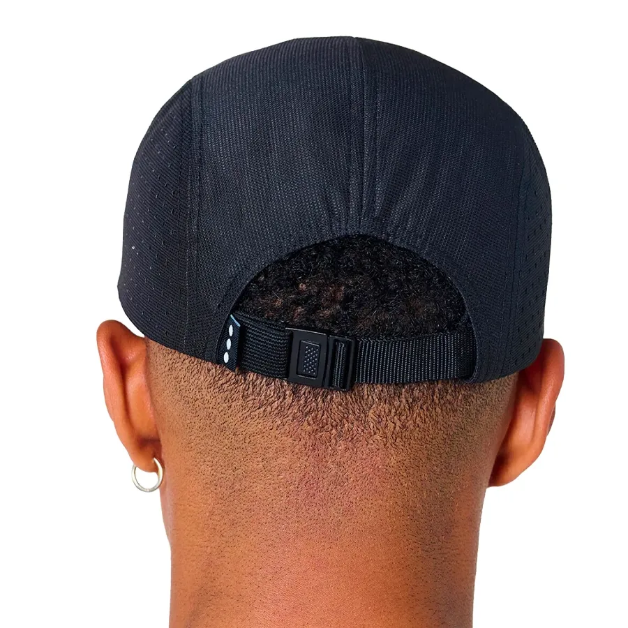 Imagen 3 de 4 de Gorra Saucony Fast and Light-NEGRO