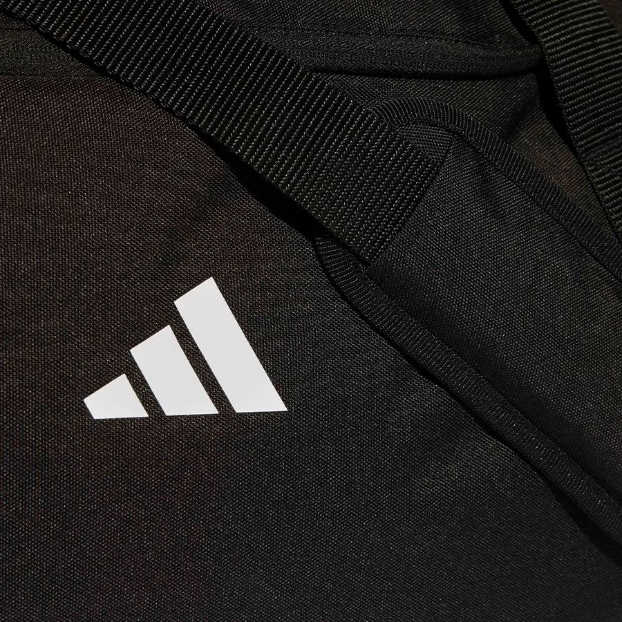 Imagen 3 de 4 de Bolso adidas Deportivo Tiro Grande-NEGRO/BLANCO