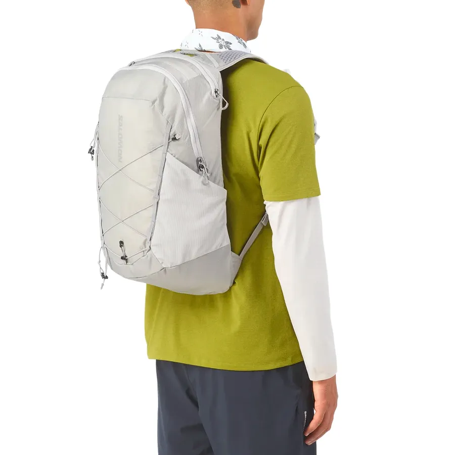 Imagen 3 de 4 de Mochila Salomon XT 25 V2-GRIS