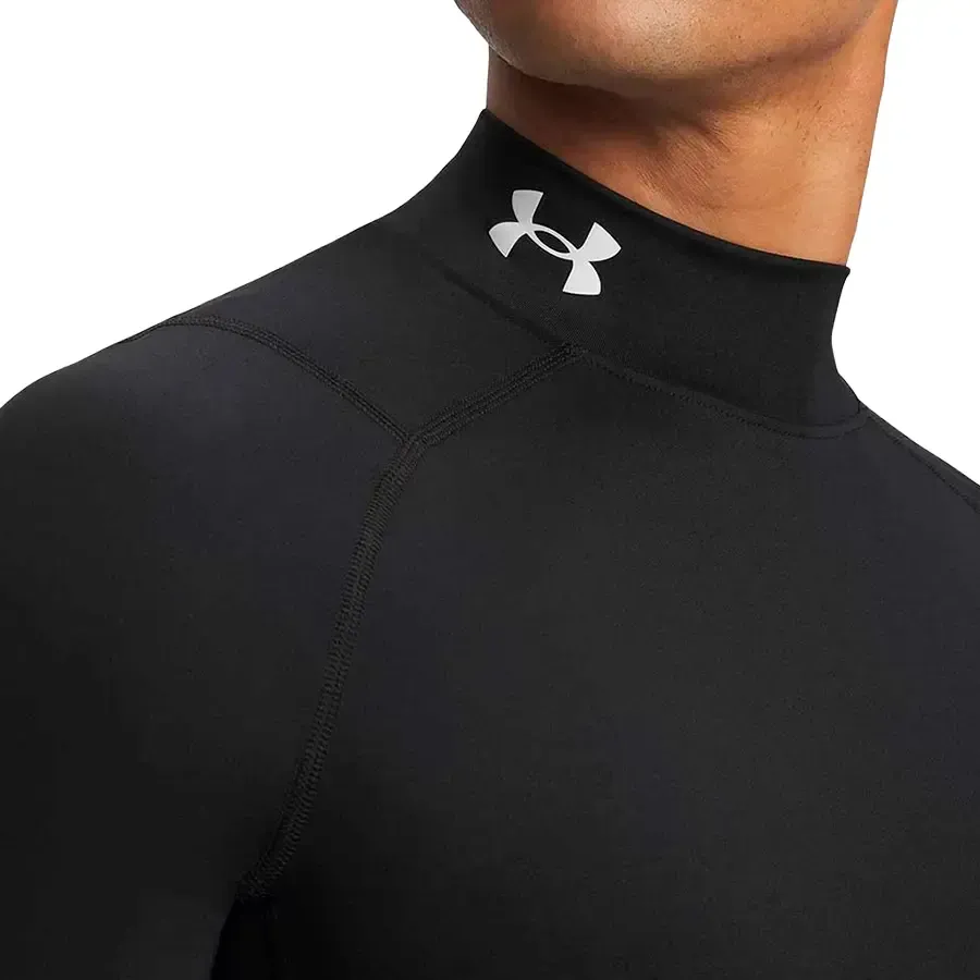 Imagen 4 de 5 de Remera Under Armour HeatGear Mock-NEGRO