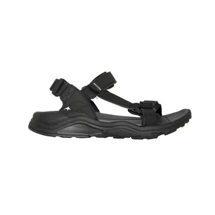 Imagen 0 de 3 de Ojotas Montagne Sandalia Newport-NEGRO