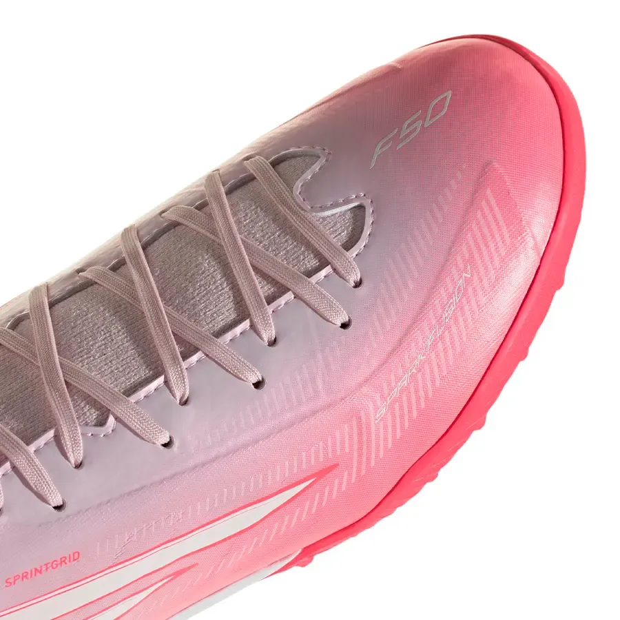Imagen 6 de 8 de Botines adidas F50 Sparkfusion League Tf-BLANCO/ROSA