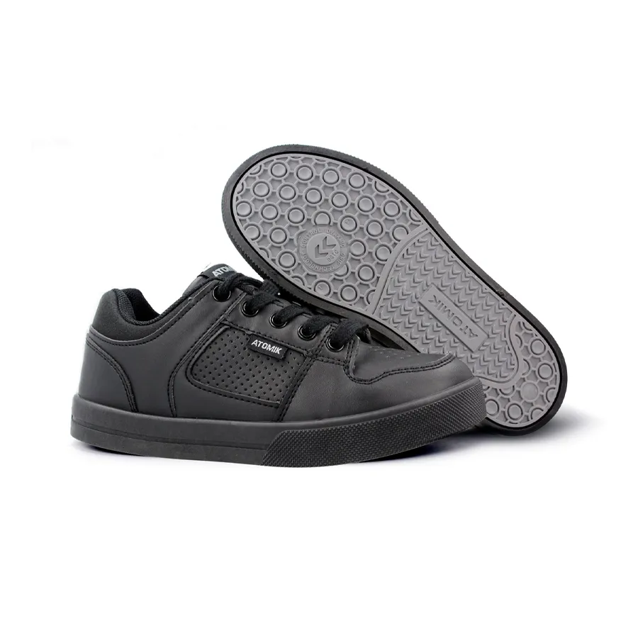 Imagen 1 de 2 de Zapatillas Atomik Yale 23-NEGRO