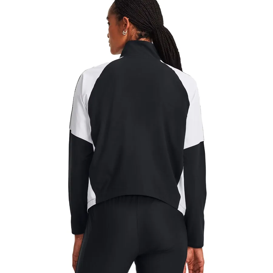 Imagen 1 de 5 de Campera Under Armour Pro Track-NEGRO/BLANCO