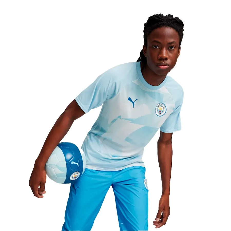 Imagen 2 de 6 de Camiseta Puma Prematch Manchester City-CELESTE