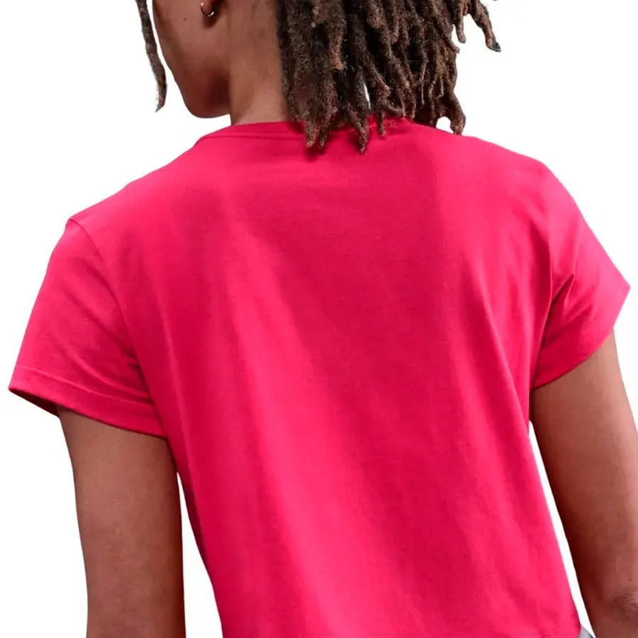 Imagen 2 de 3 de Remera Nike Club SS Tee-ROSA