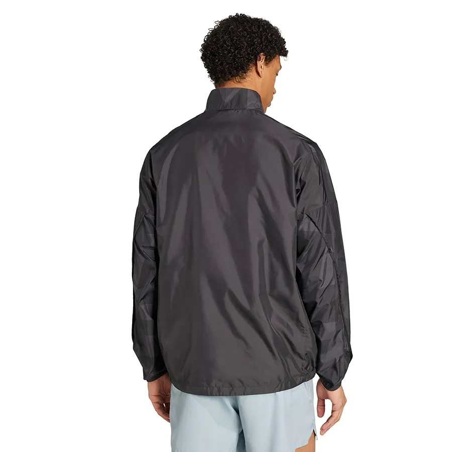 Imagen 2 de 4 de Campera adidas Terrex Multi Estampado-NEGRO