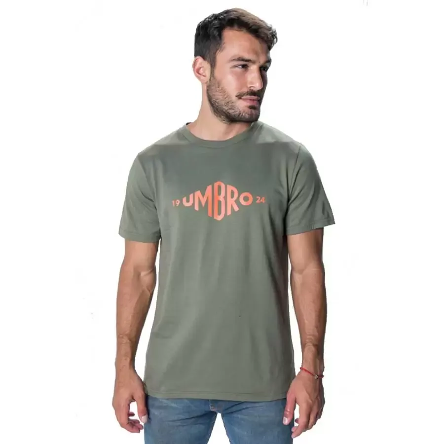 Imagen 1 de 2 de Remera Umbro Estampa 1924 Hombre-VERDE