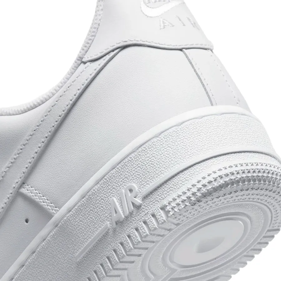 Imagen 8 de 9 de Zapatillas Nike Air Force 1 '07-BLANCO