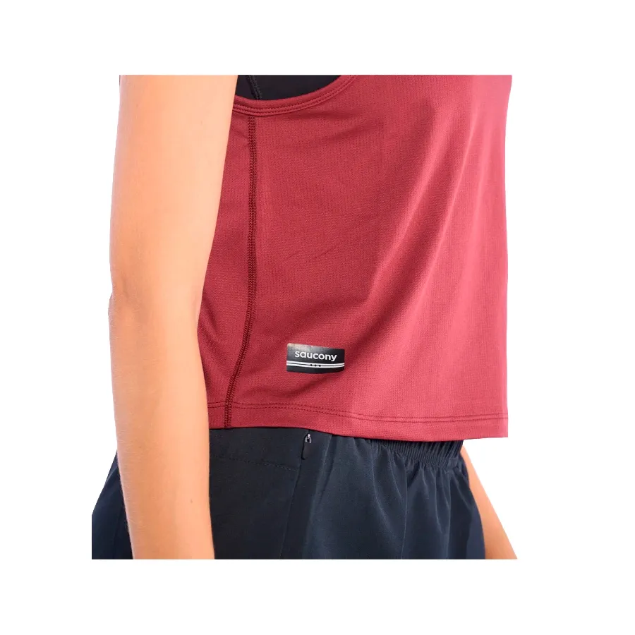 Imagen 4 de 6 de Musculosa Saucony Stopwatch Crop Tank-VINO