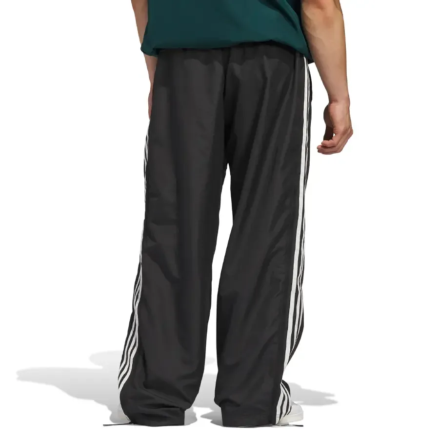 Imagen 1 de 5 de Pantalón adidas originals Windbreak-NEGRO/BLANCO