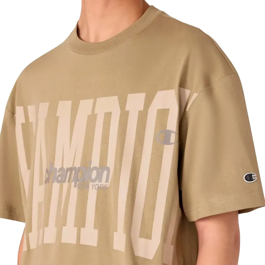 Imagen 3 de 4 de Remera Champion Logo Contemporary-BEIGE