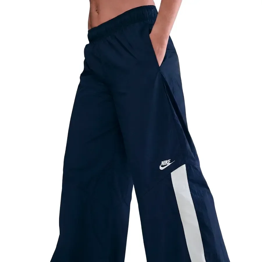 Imagen 2 de 4 de Pantalón Nike Sportswear-MARINO/BLANCO