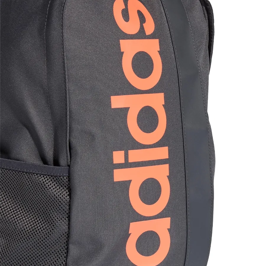 Imagen 4 de 5 de Mochila adidas Linear Core-GRAFITO/NARANJA
