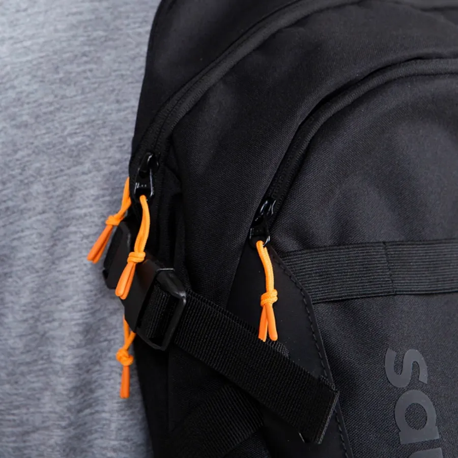Imagen 2 de 6 de Mochila Saucony Overhaul Zip-NEGRO