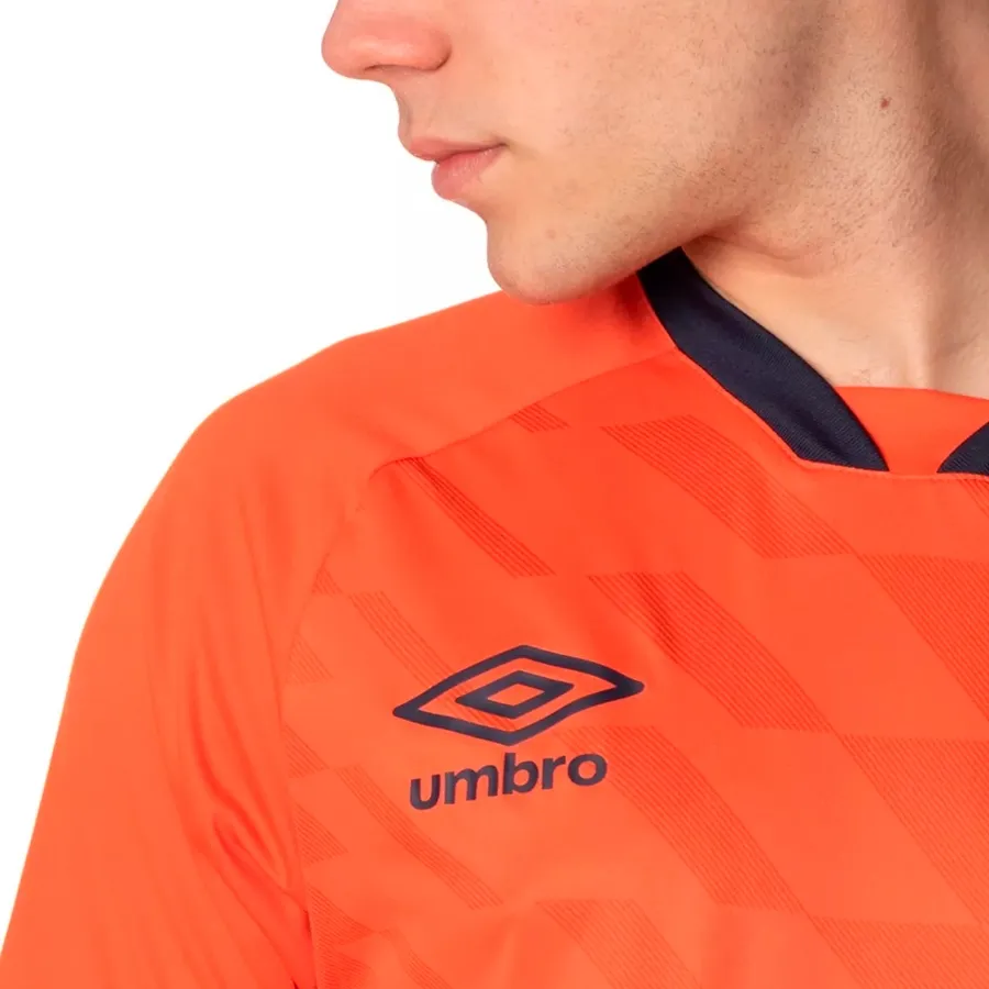 Imagen 4 de 5 de Camiseta Umbro Magis Cut-NARANJA/MARINO