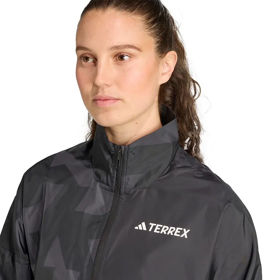 Imagen 2 de 5 de Campera adidas rompevientos  Terrex Multi-GRAFITO/NEGRO