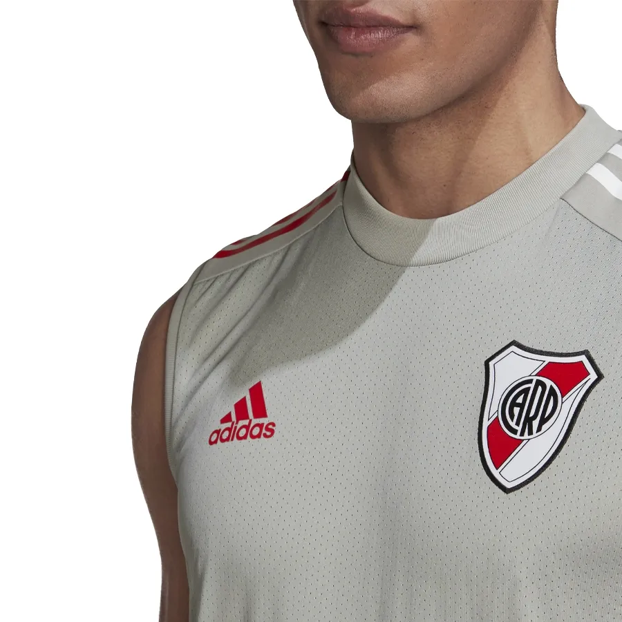 Imagen 3 de 7 de Musculosa adidas de Entrenamiento River Plate-GRIS/BLANCO/ROJO