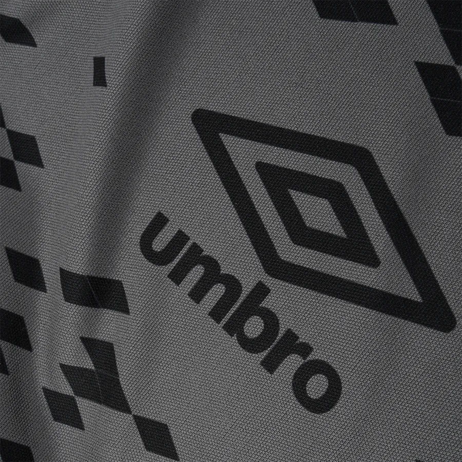 Imagen 2 de 3 de Camiseta Umbro Pixel-NEGRO