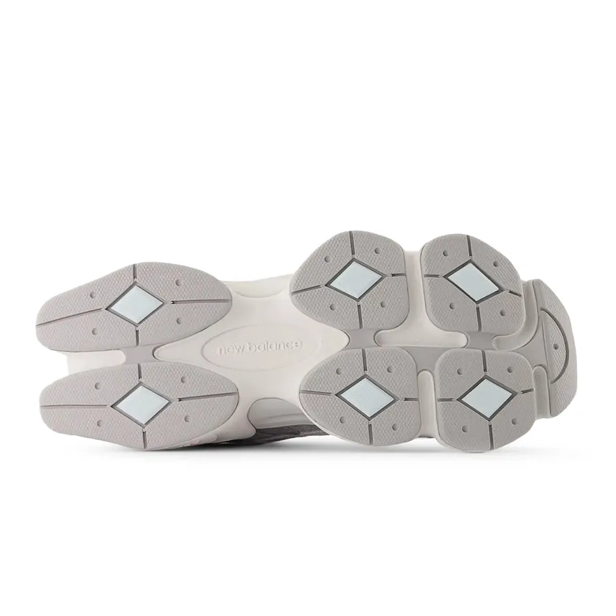Imagen 4 de 6 de Zapatillas New Balance 9060-GRIS