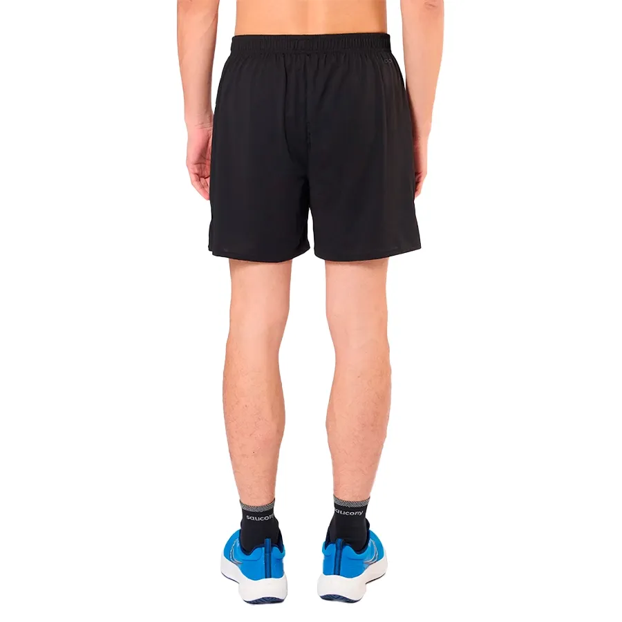 Imagen 1 de 5 de Shorts Saucony Triumph 8"-NEGRO