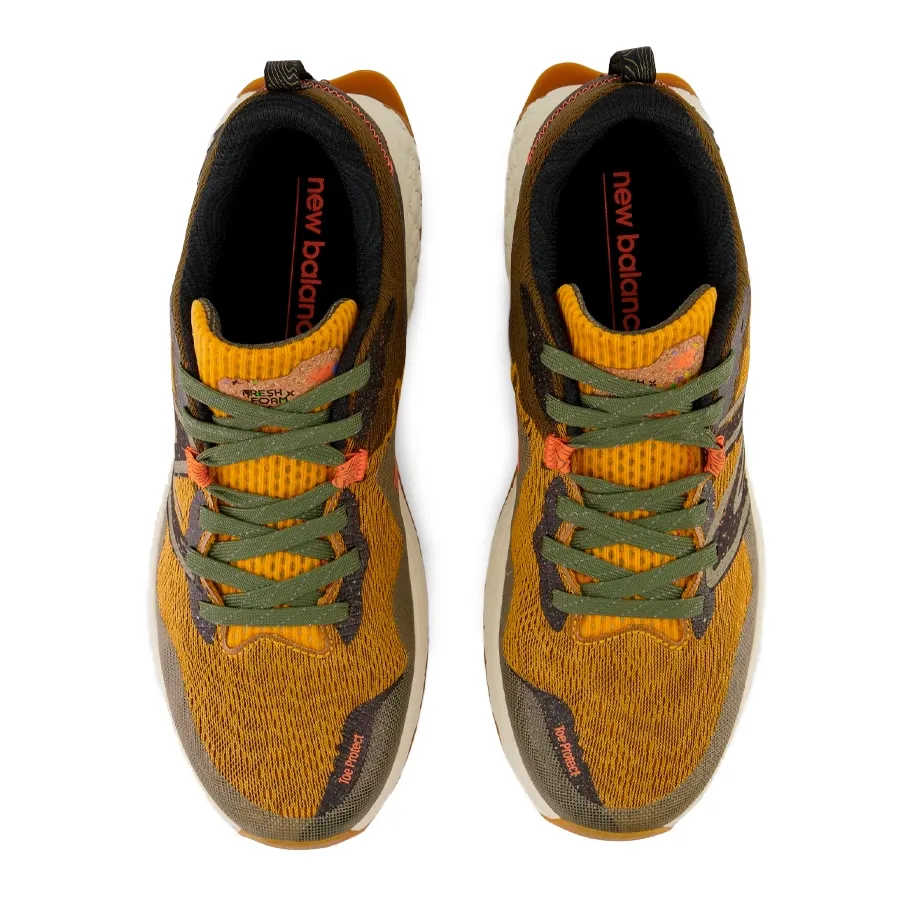 Imagen 3 de 6 de Zapatillas New Balance Fresh Foam X Hierro v7-DORADO/VERDE MILITAR/BLANCO