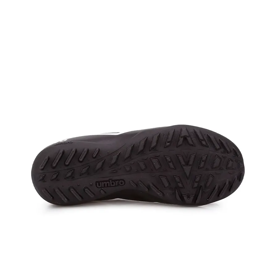 Imagen 4 de 5 de Botines Umbro Sintetico Class 2.2 Jr-NEGRO/BLANCO