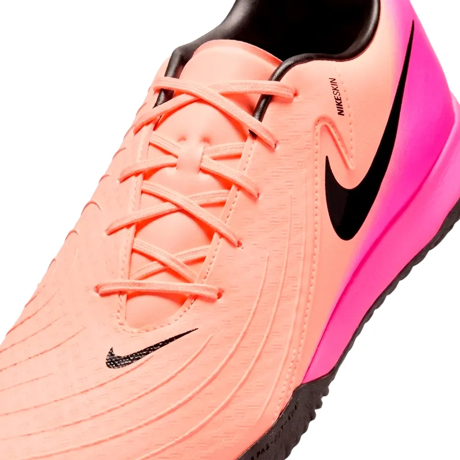 Imagen 3 de 4 de Botines Nike Phantom GX 2 Academy In-CREMA/FUCSIA