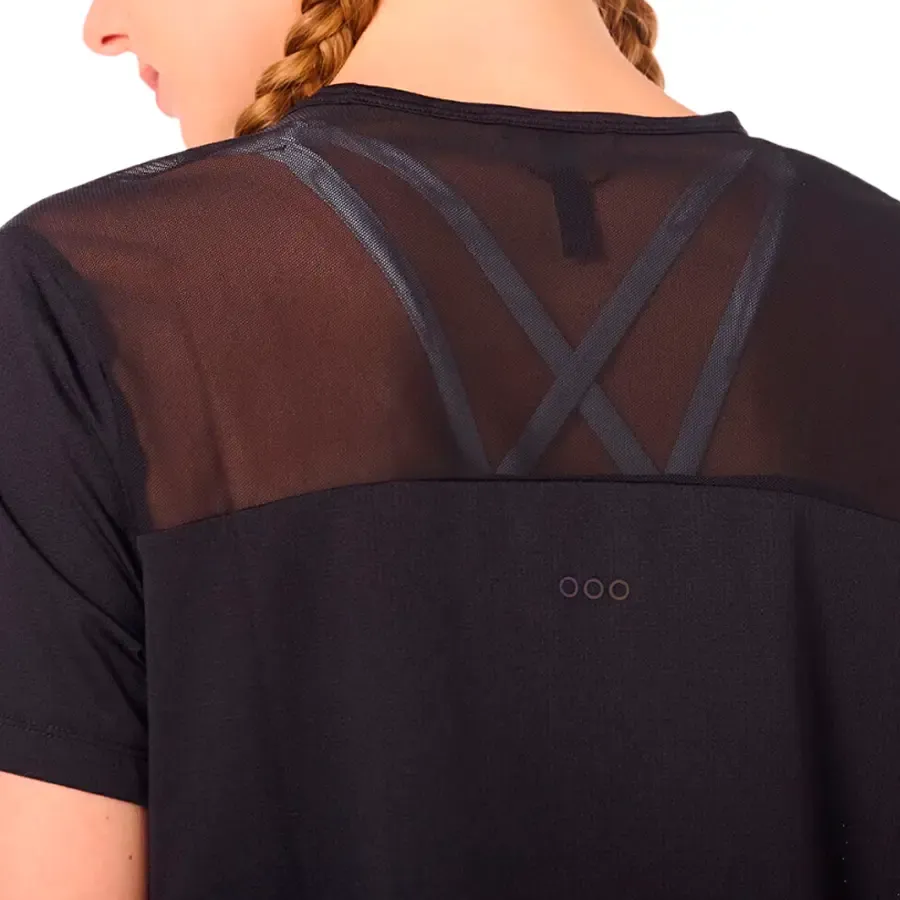 Imagen 4 de 5 de Remera Saucony Stopwatch Crop Tee-NEGRO