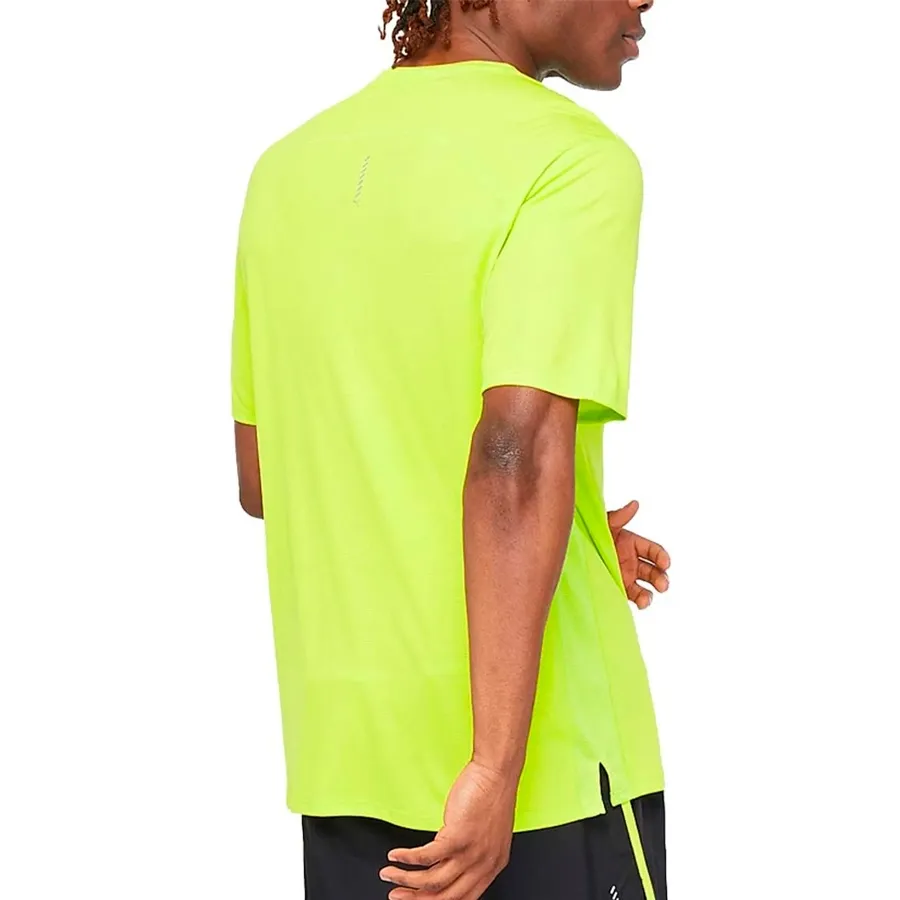 Imagen 1 de 6 de Remera Puma Run Favorites Velocity-AMARILLO FLUOR