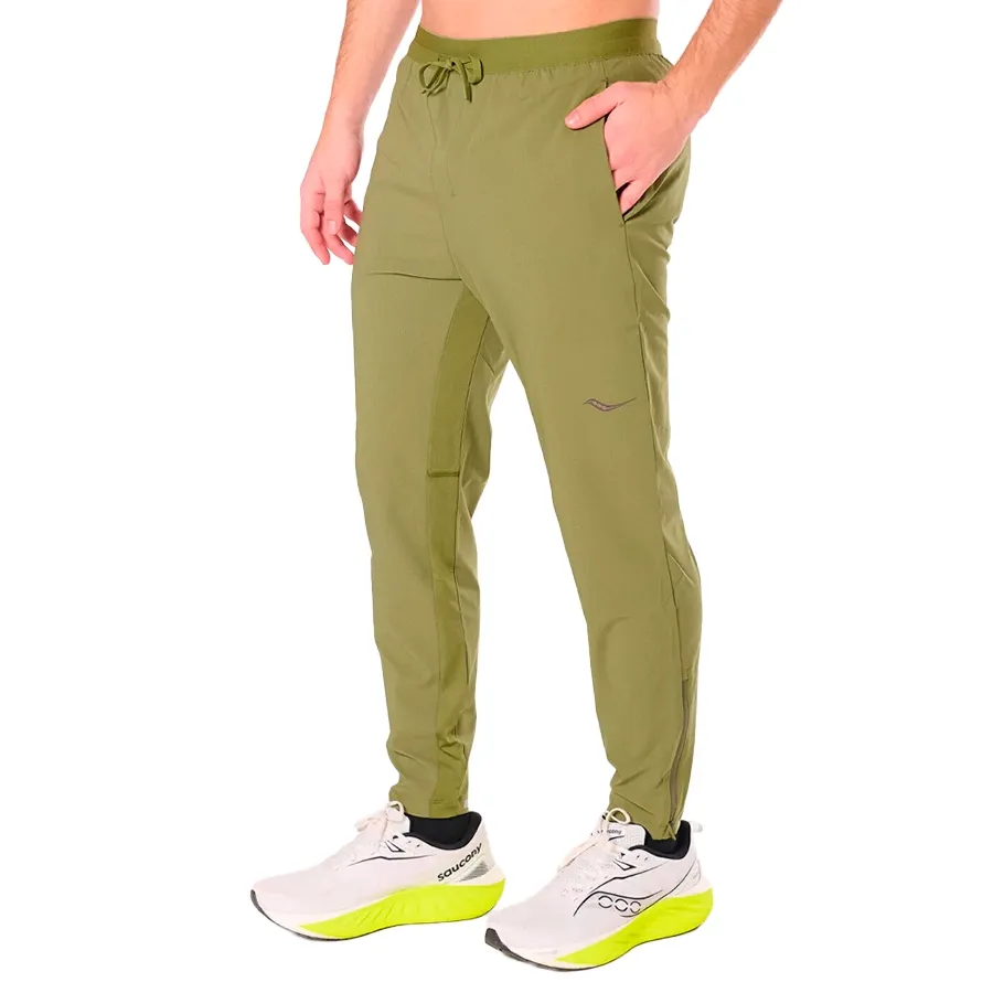 Imagen 2 de 5 de Pantalón Saucony Boston Woven-VERDE OLIVA