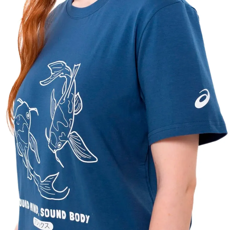 Imagen 5 de 6 de Remera Asics Fish Koi-AZUL