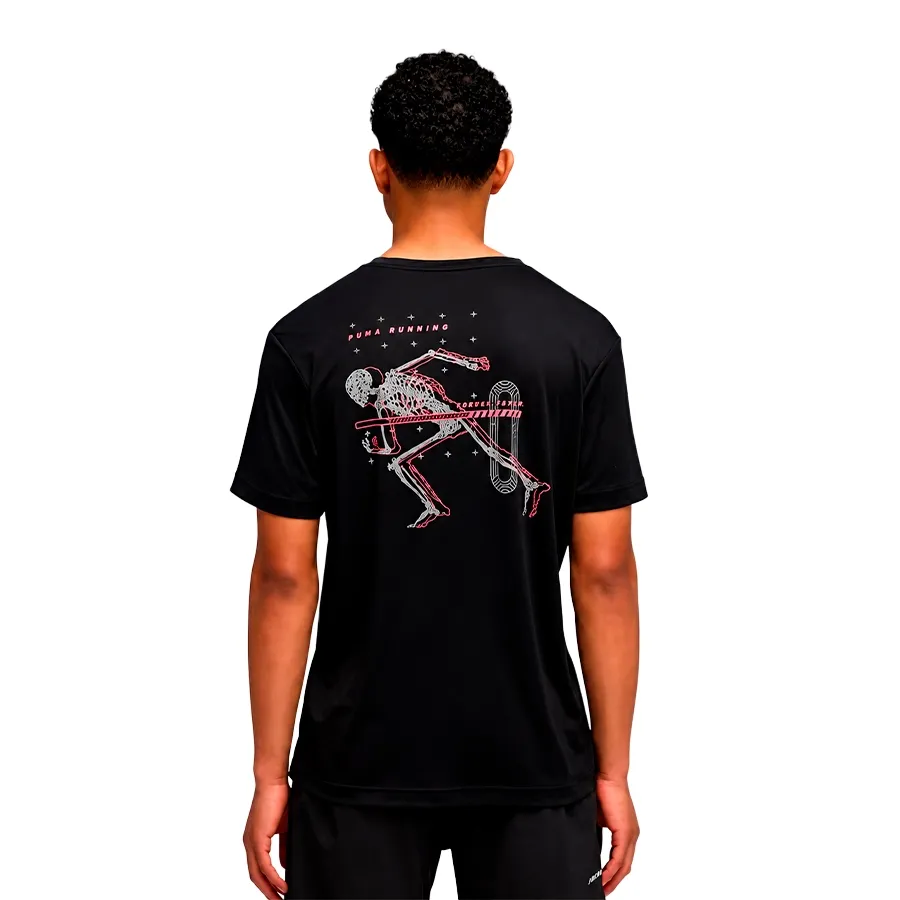 Imagen 1 de 3 de Remera Puma Run Illustration Graphic-NEGRO