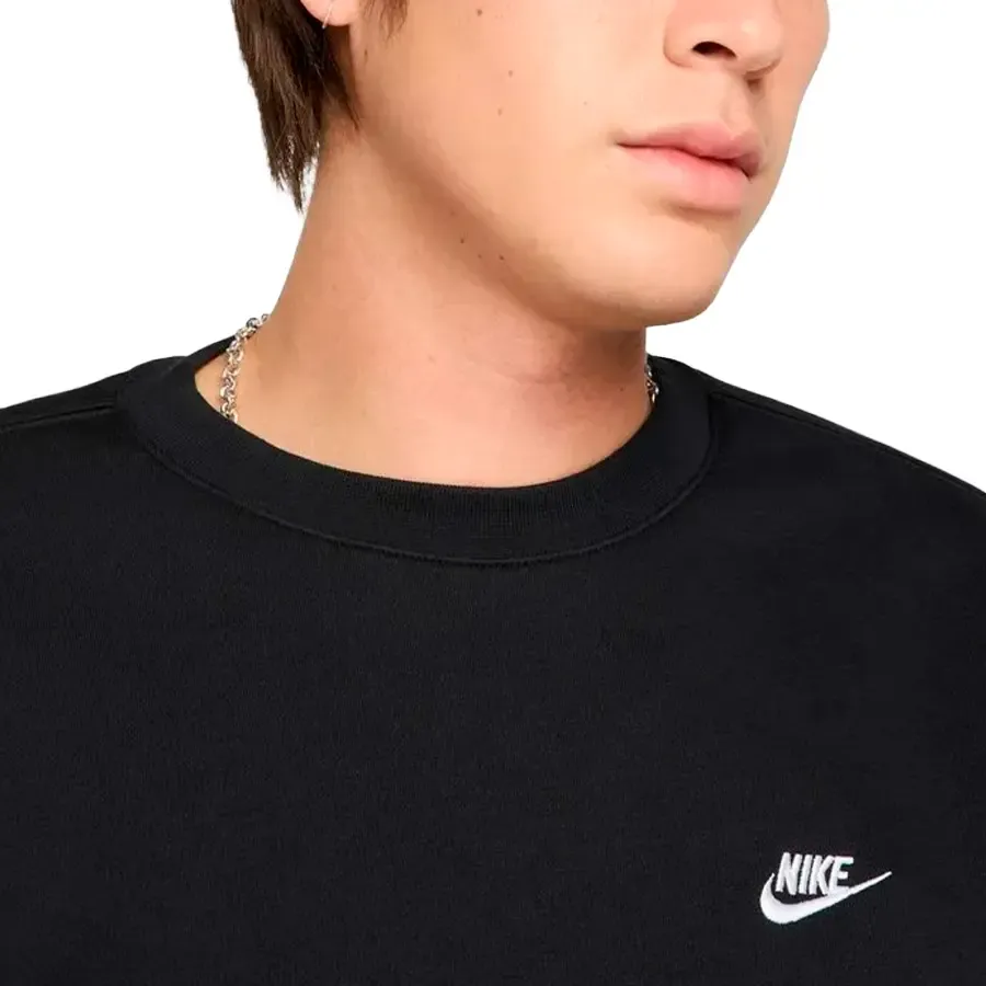 Imagen 2 de 4 de Buzo Nike Club Fleece-NEGRO