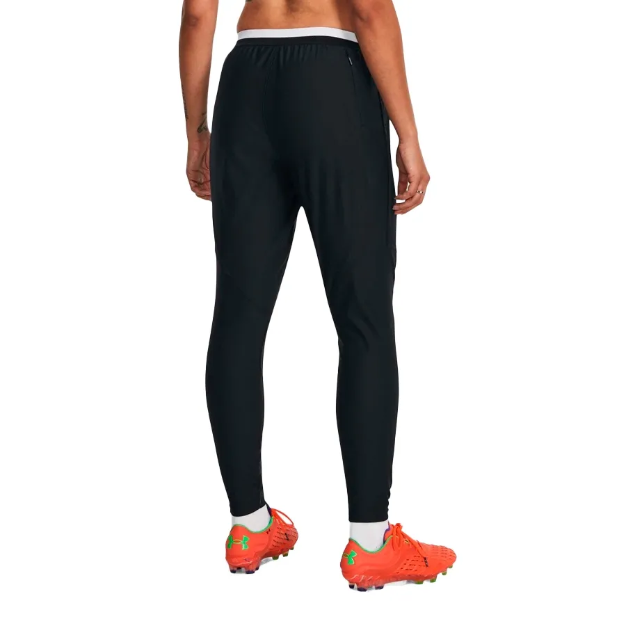 Imagen 1 de 6 de Pantalón Under Armour Challenger Pro-NEGRO