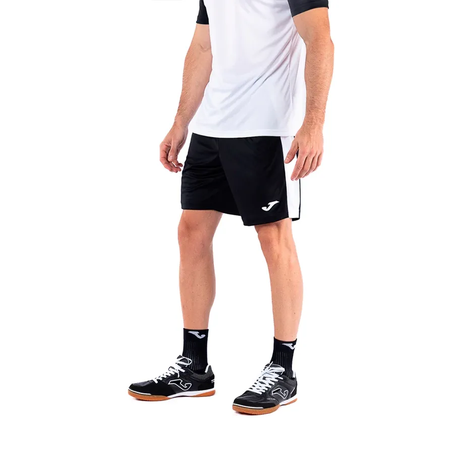 Imagen 1 de 4 de Shorts Joma Short Maxi 102-NEGRO/BLANCO