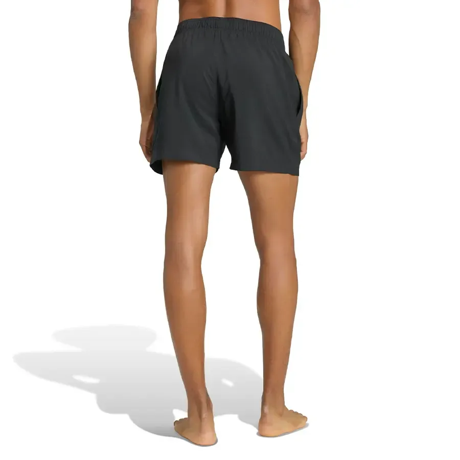 Imagen 1 de 5 de Short adidas Bañador Essentials-NEGRO