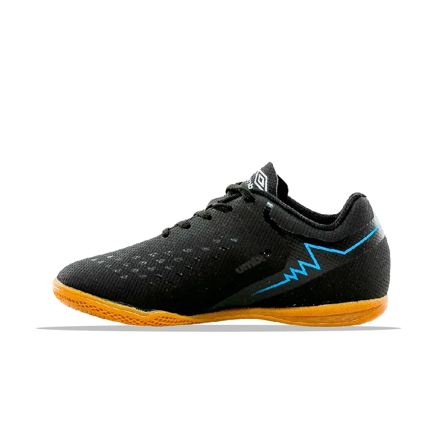 Imagen 1 de 5 de Botines Umbro Adamant Top Speed In J-NEGRO/GRIS